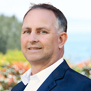 Alex Van Wingerden, Director